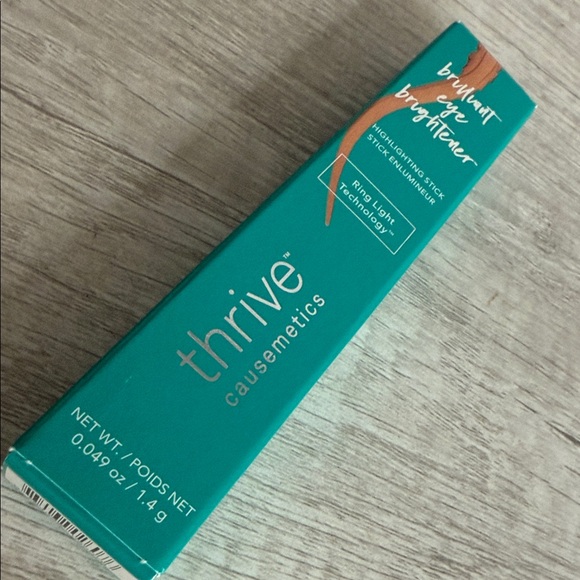 Thrive Causemetics Eye Brightener in EMMA - Sun-kissed! - Picture 3 of 4